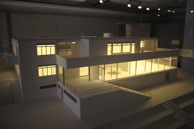 Vila-tugendhat-brno-exterier-a-interier-06